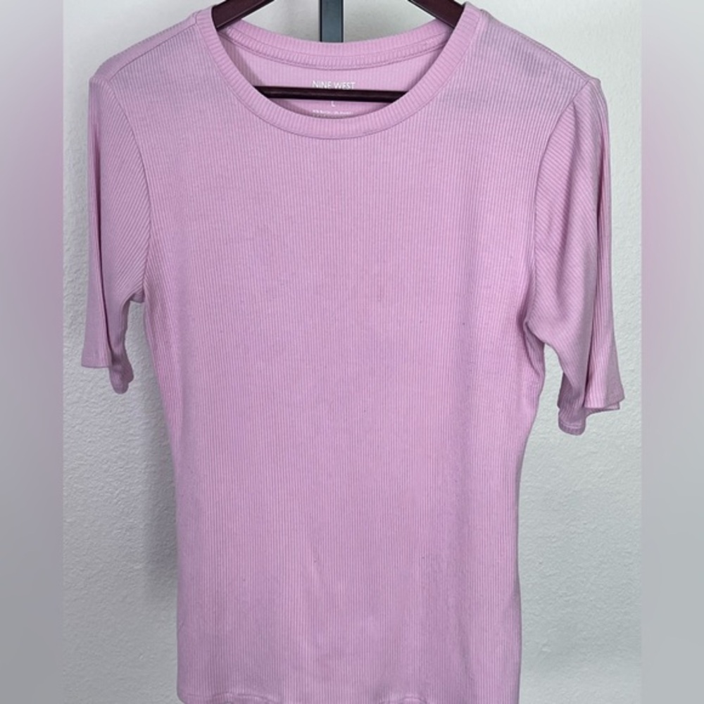 Nine West Ribbed Knit top. Mint Condition